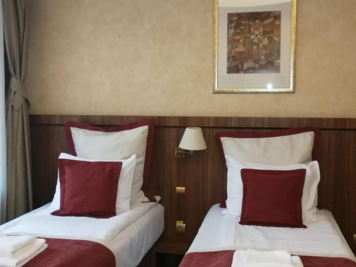 Hotel Gott Braşov Exteriör bild